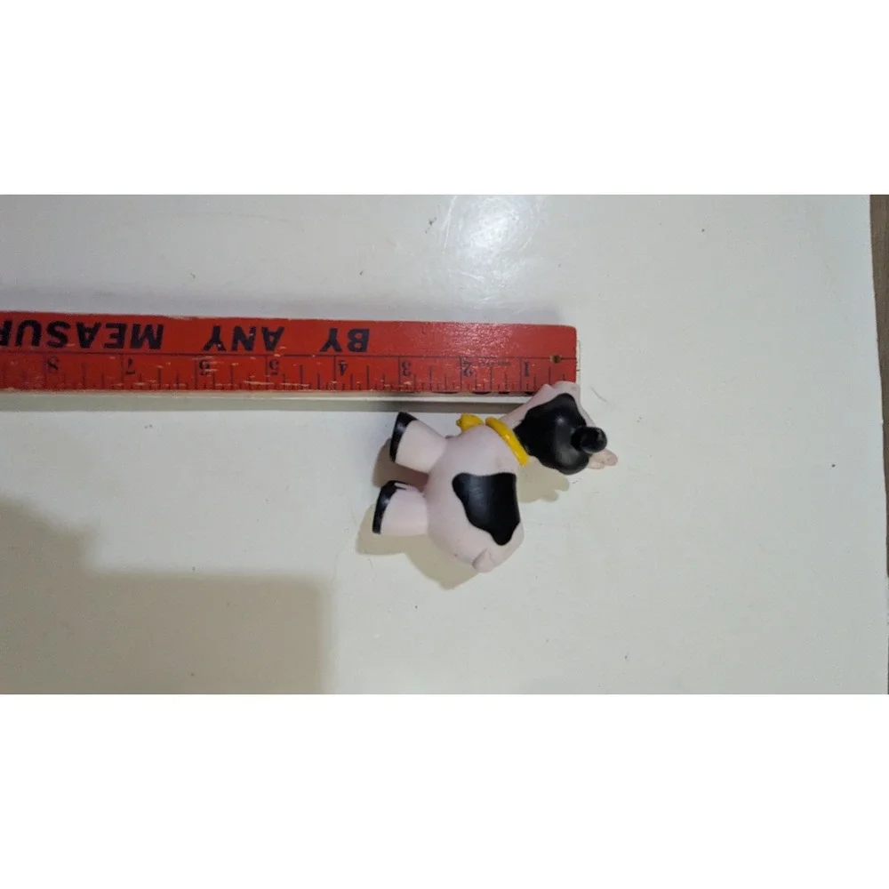 Fisher Price Little‎ People Cow Figure Black White Spotted Yellow Bell Toy